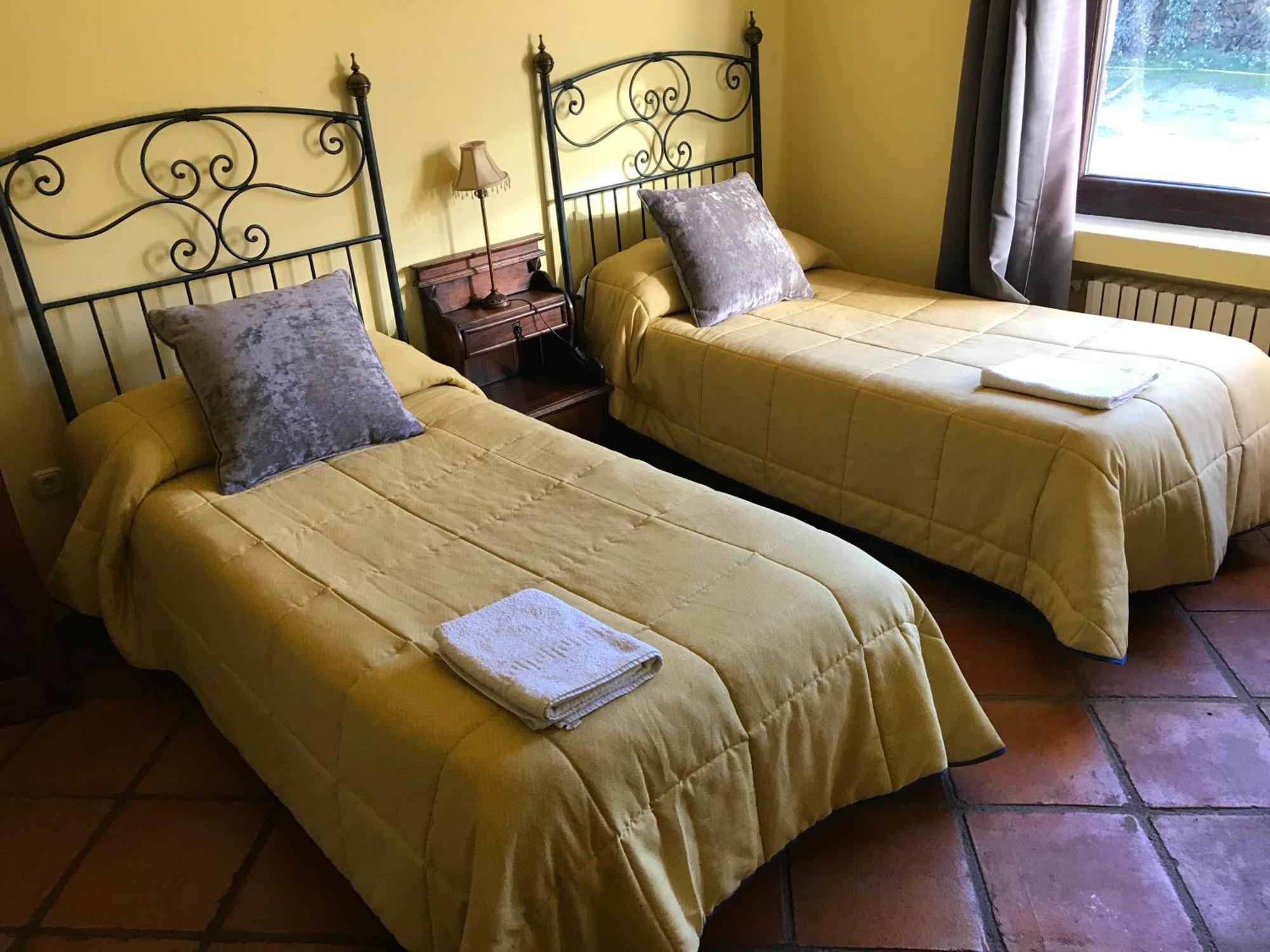 Casa Rural Los Robles Acebo Eksteriør billede